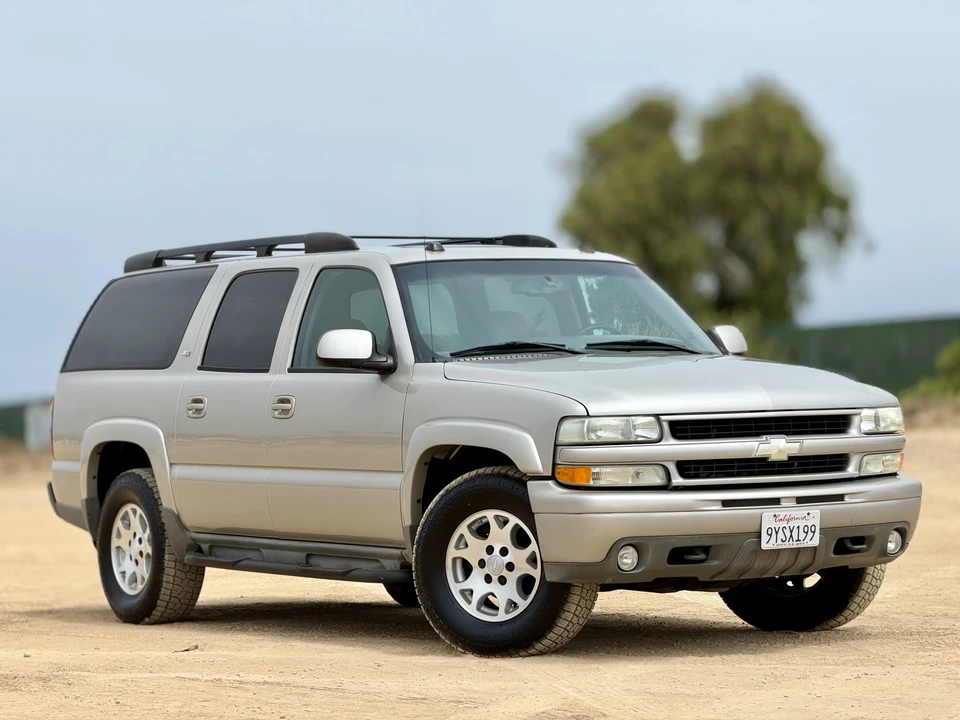 2005 Chevrolet Suburban 9th Gen - Image 25 of 31