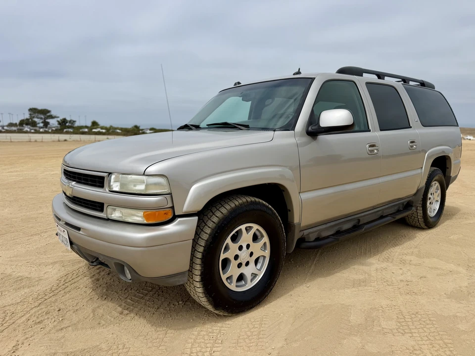 2005 Chevrolet Suburban 9th Gen - Image 8 of 31