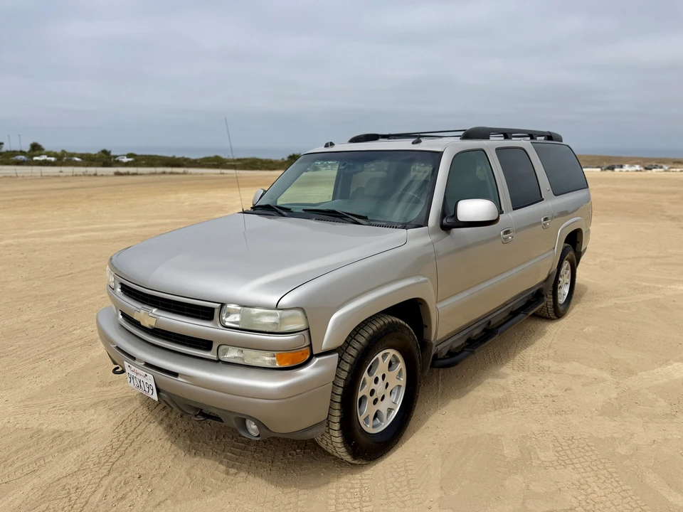 2005 Chevrolet Suburban 9th Gen - Image 9 of 31