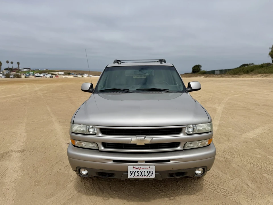 2005 Chevrolet Suburban 9th Gen - Image 17 of 31
