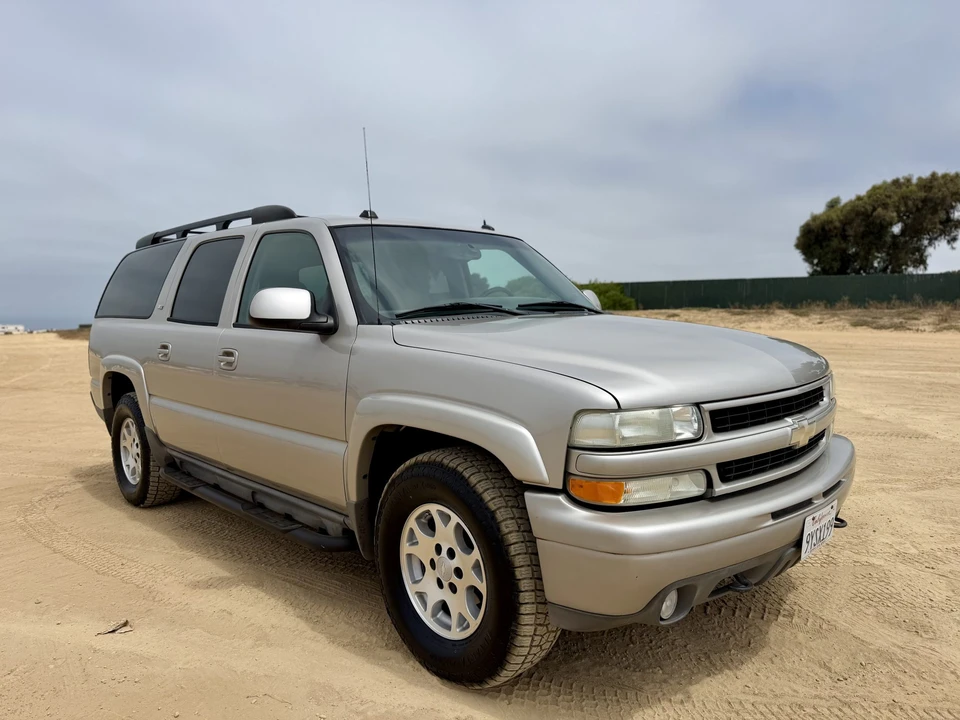 2005 Chevrolet Suburban 9th Gen - Image 28 of 31