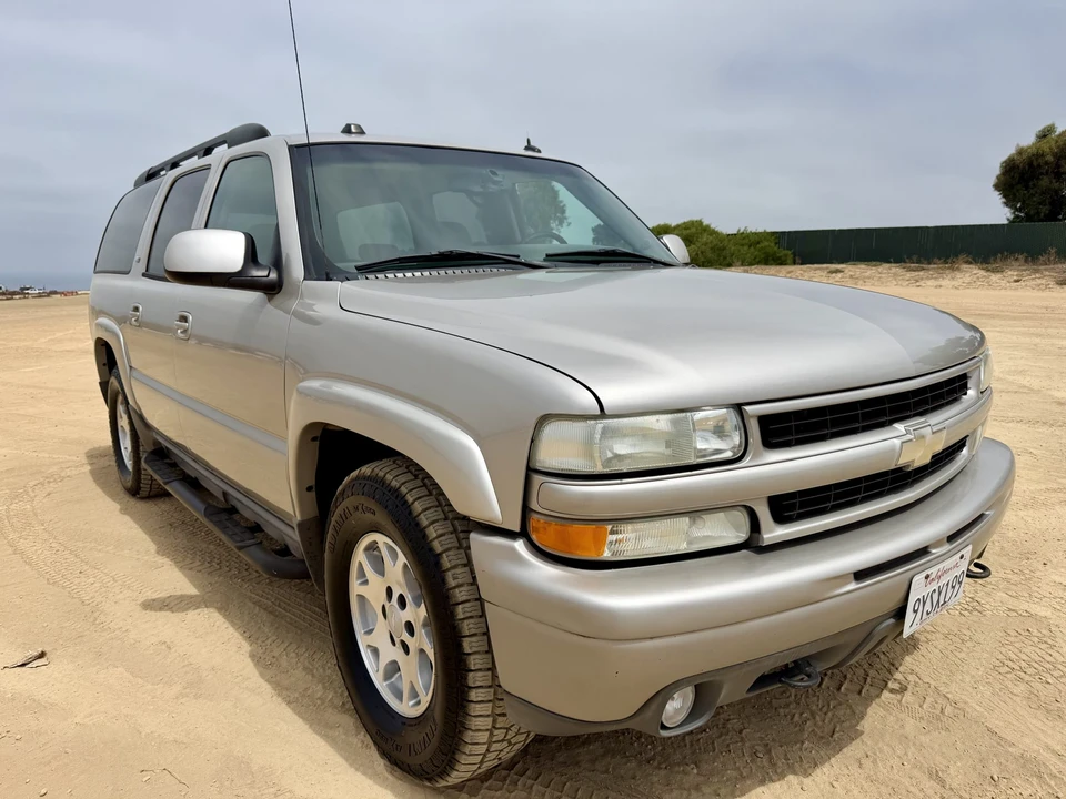 2005 Chevrolet Suburban 9th Gen - Image 30 of 31