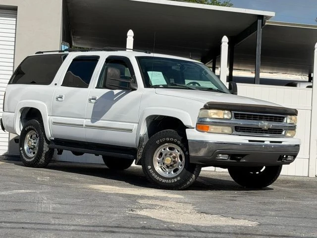 2005 Chevrolet Suburban 9th Gen - Image 5 of 15