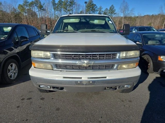 2005 Chevrolet Suburban 9th Gen - Image 5 of 11