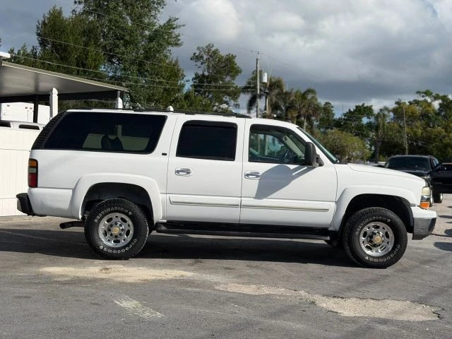 2005 Chevrolet Suburban 9th Gen - Image 6 of 15