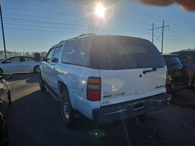 2005 Chevrolet Suburban 9th Gen - Image 4 of 11