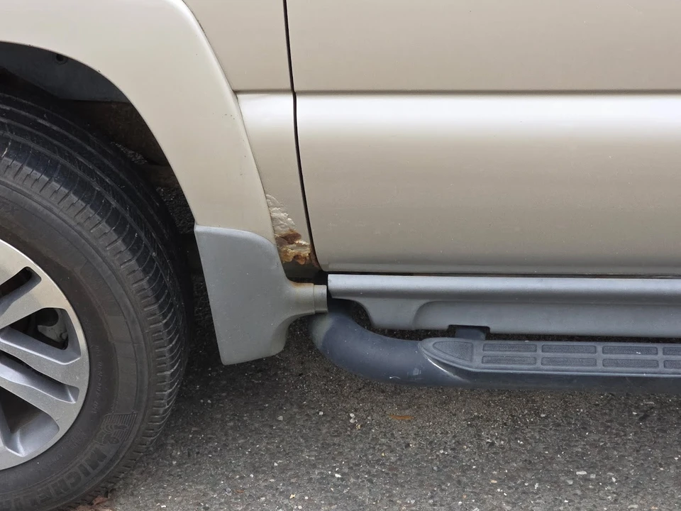 2005 Chevrolet Suburban 9th Gen - Image 10 of 16