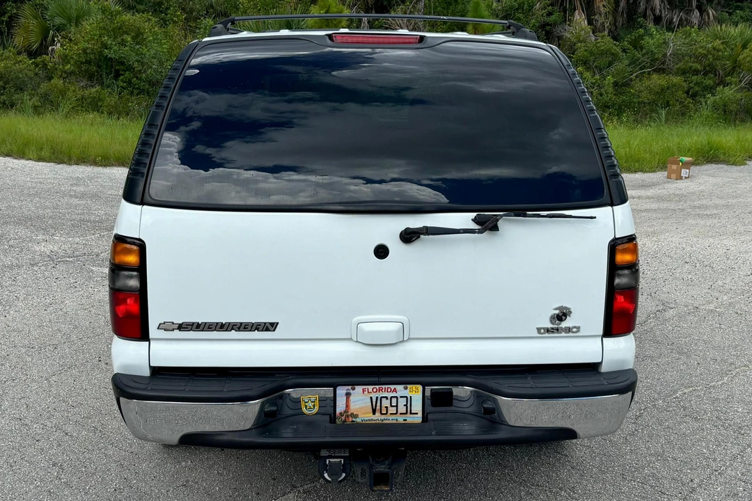 2005 Chevrolet Suburban 9th Gen - Image 5 of 31