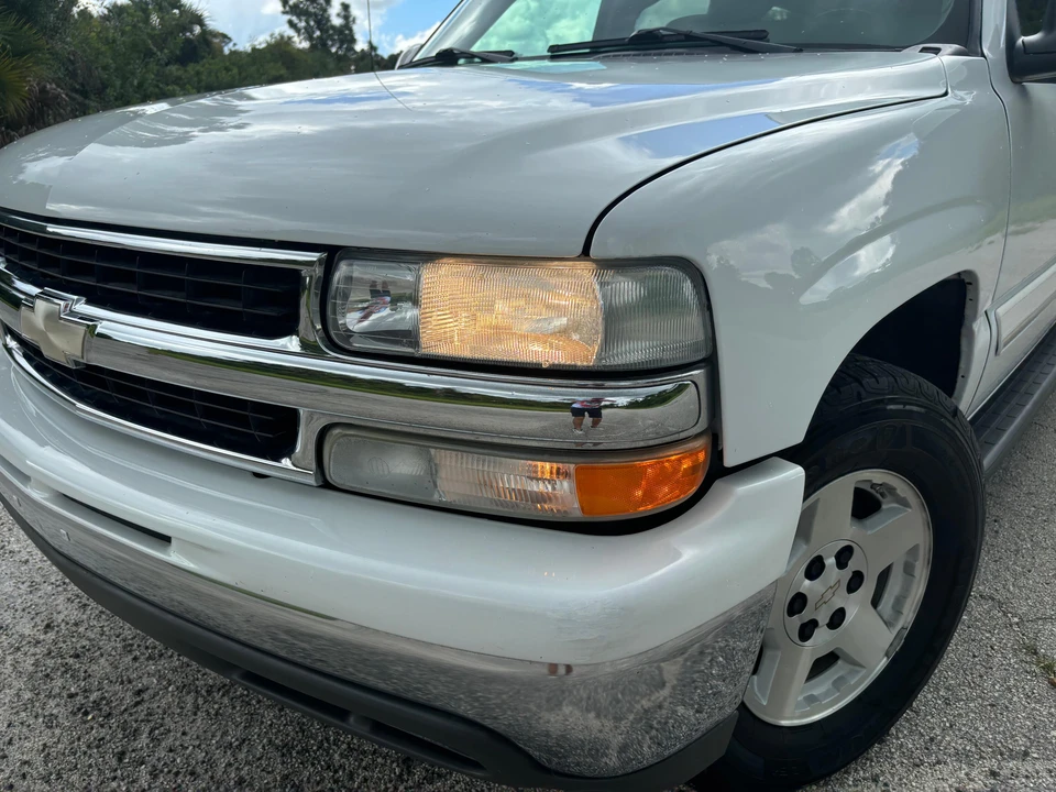 2005 Chevrolet Suburban 9th Gen - Image 25 of 31