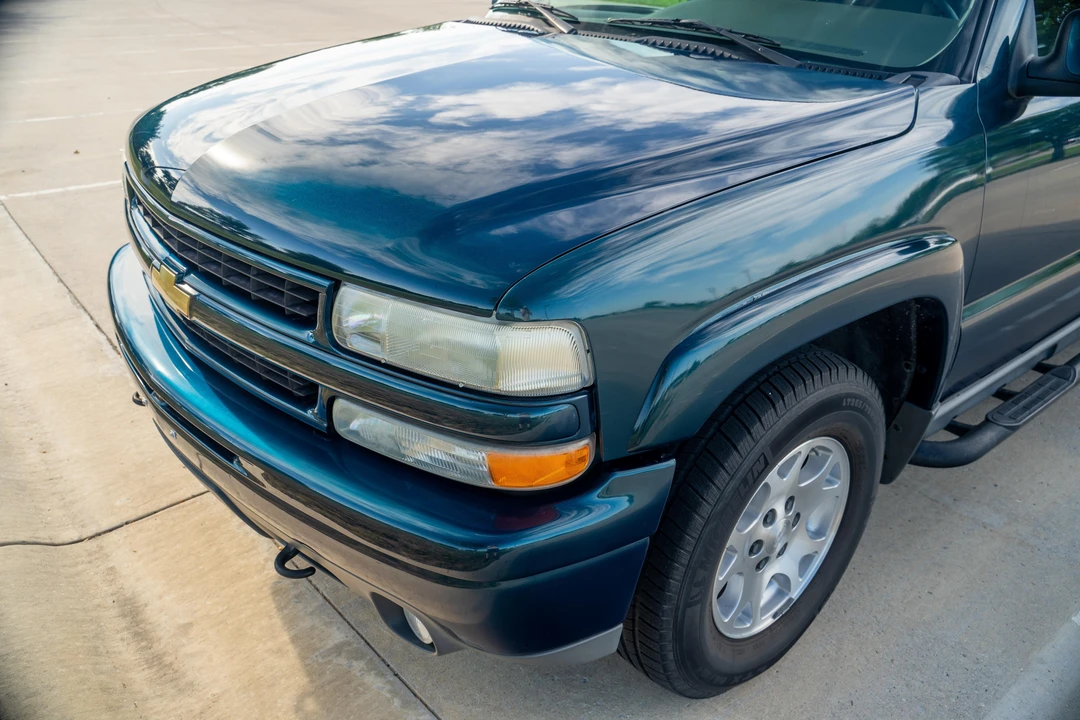 2005 Chevrolet Suburban 9th Gen - Image 31 of 31