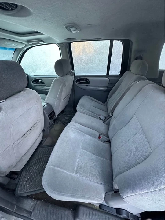 2005 Chevrolet Trailblazer - Image 8 of 10