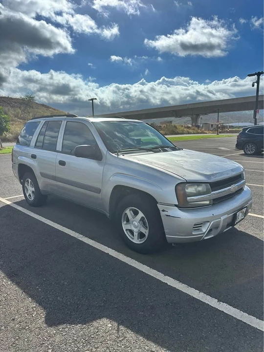 2005 Chevrolet Trailblazer - Image 2 of 12