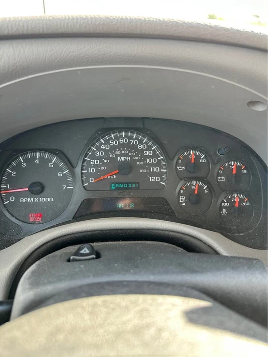 2005 Chevrolet Trailblazer - Image 11 of 12