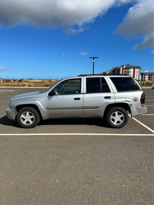 2005 Chevrolet Trailblazer - Image 3 of 12