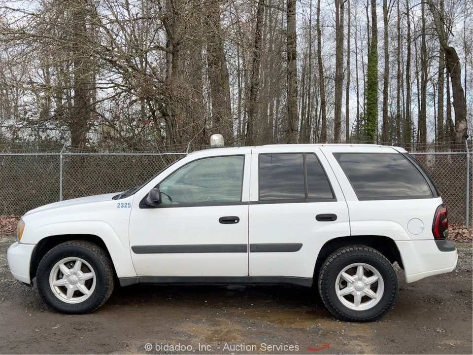 2005 Chevrolet Trailblazer - Image 5 of 12
