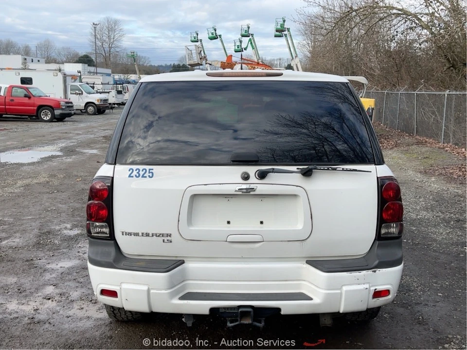 2005 Chevrolet Trailblazer - Image 8 of 12