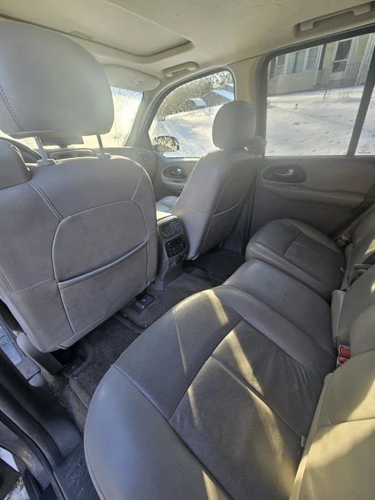 2005 Chevrolet Trailblazer - Image 15 of 17