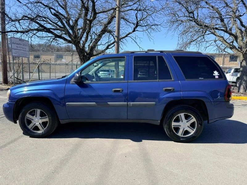 2005 Chevrolet Trailblazer - Image 6 of 12