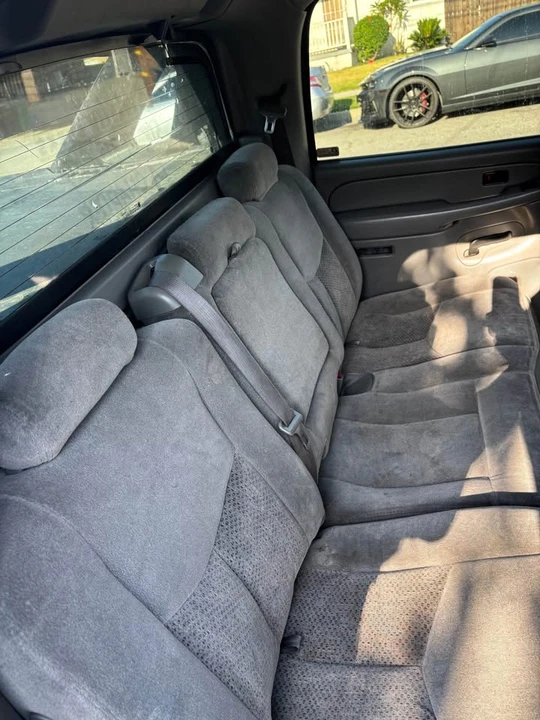 2005 Chevrolet Avalanche - Image 10 of 19