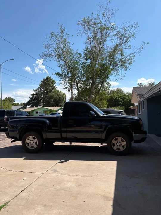 2005 Chevrolet Silverado 1st Gen - Image 2 of 2