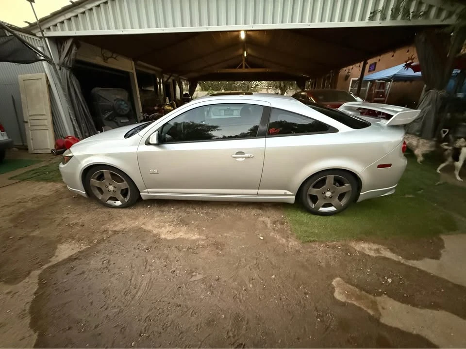 2005 Chevrolet Cobalt 1st Gen - Image 2 of 12