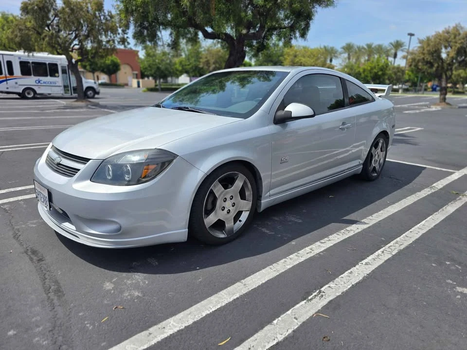 2005 Chevrolet Cobalt 1st Gen - Image 2 of 12