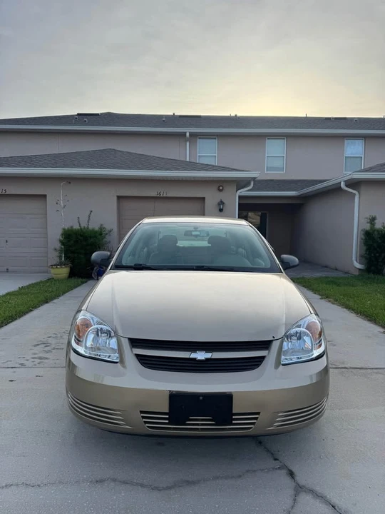 2005 Chevrolet Cobalt 1st Gen - Image 2 of 15