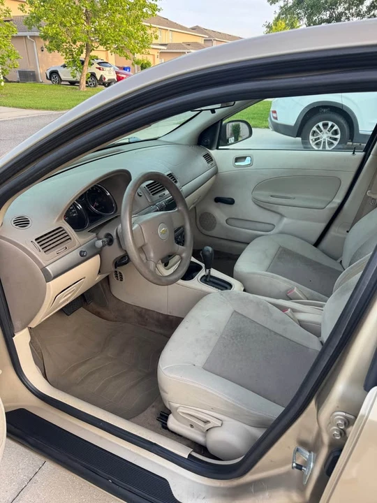 2005 Chevrolet Cobalt 1st Gen - Image 10 of 15