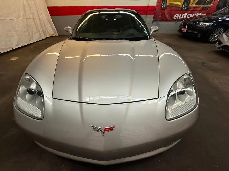 2005 Chevrolet Corvette C6 - Image 11 of 17