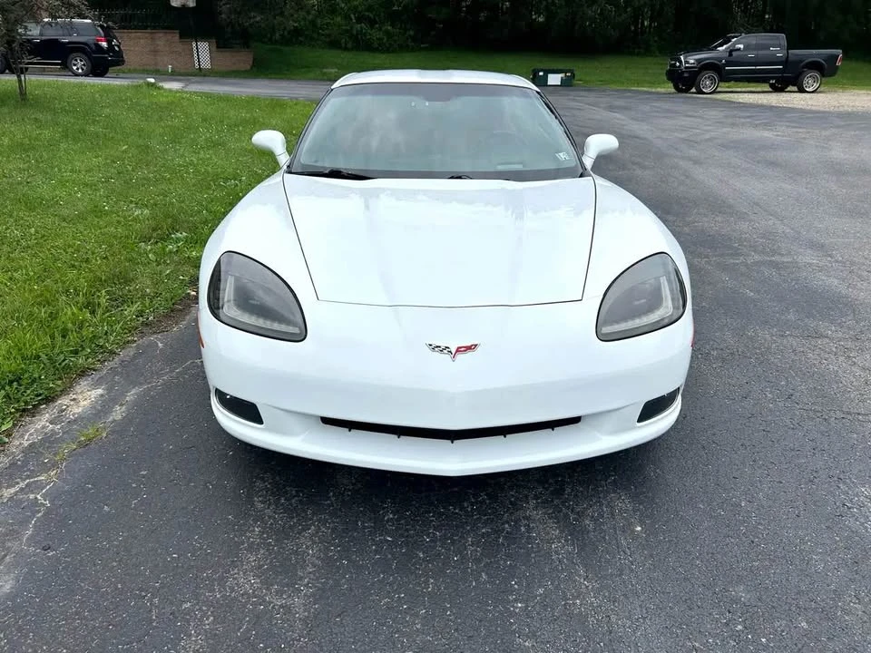 2005 Chevrolet Corvette C6 - Image 2 of 15