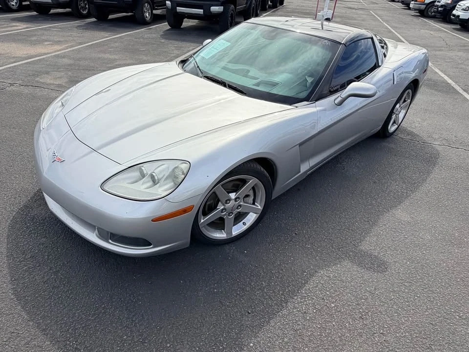 2005 Chevrolet Corvette C6 - Image 2 of 11
