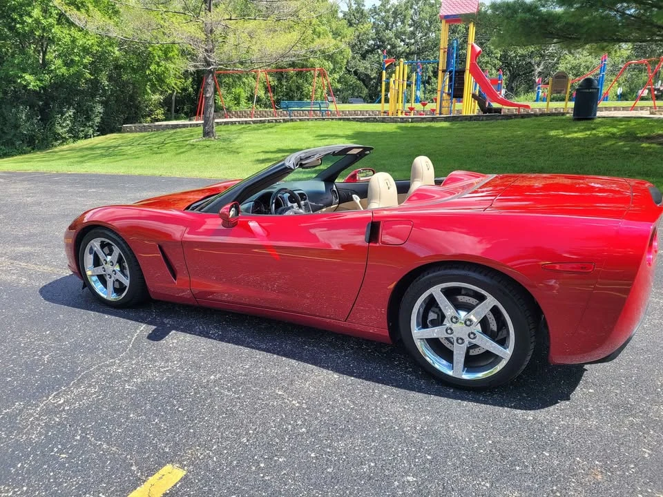 2005 Chevrolet Corvette C6 - Image 2 of 16