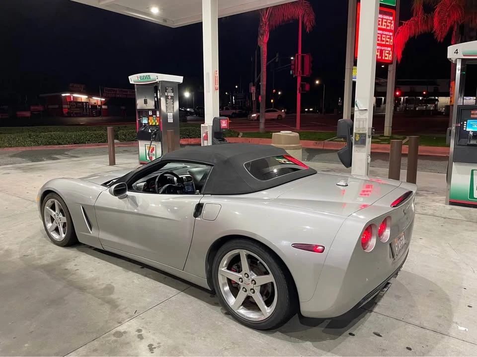 2005 Chevrolet Corvette C6 - Image 2 of 11