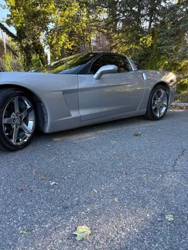 2005 Chevrolet Corvette C6 - Image 3 of 8