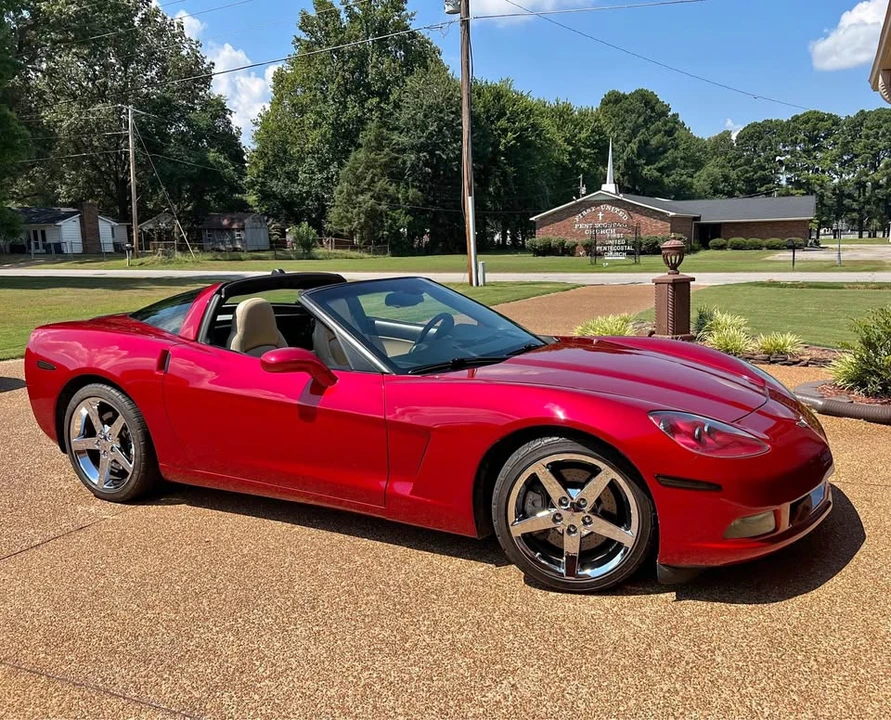 2005 Chevrolet Corvette C6 - Image 1 of 10