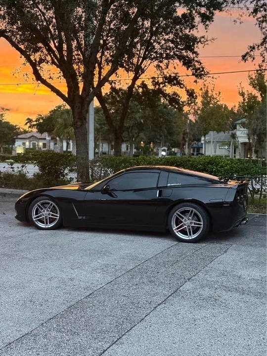 2005 Chevrolet Corvette C6 - Image 6 of 9