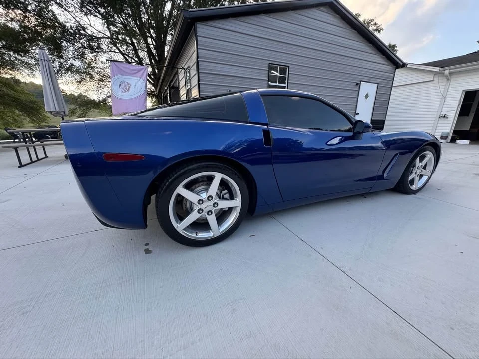 2005 Chevrolet Corvette C6 - Image 2 of 7