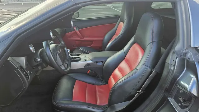 2005 Chevrolet Corvette C6 - Image 4 of 17