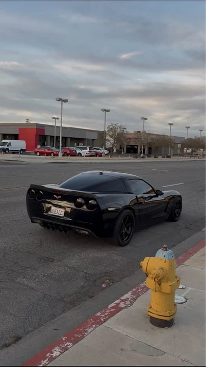 2005 Chevrolet Corvette C6 - Image 2 of 12