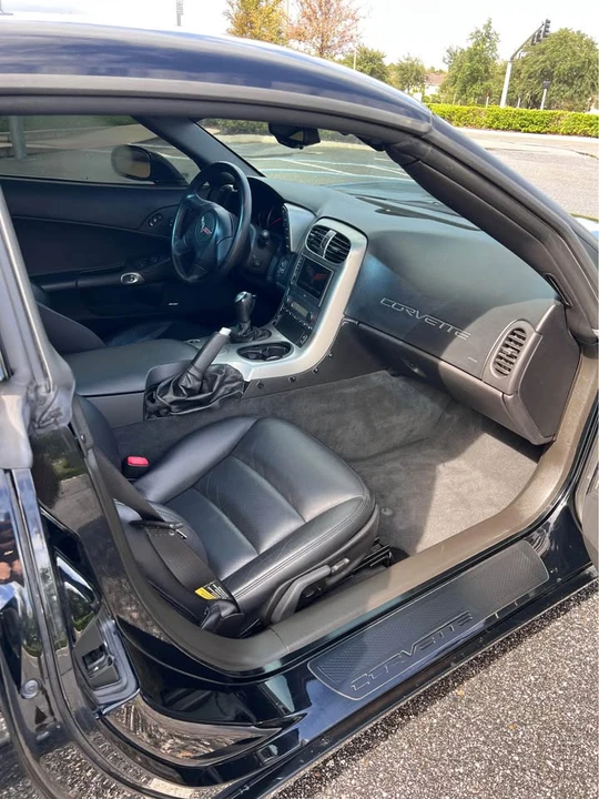 2005 Chevrolet Corvette C6 - Image 11 of 16