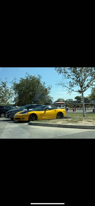 2005 Chevrolet Corvette C6 - Image 2 of 8