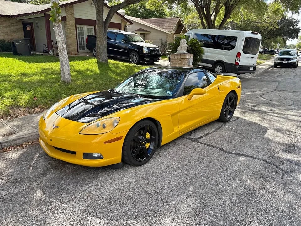2005 Chevrolet Corvette C6 - Image 2 of 7