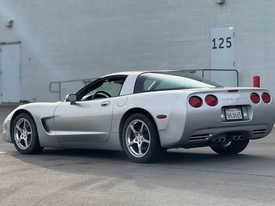 2005 Chevrolet Corvette C6 - Image 9 of 15