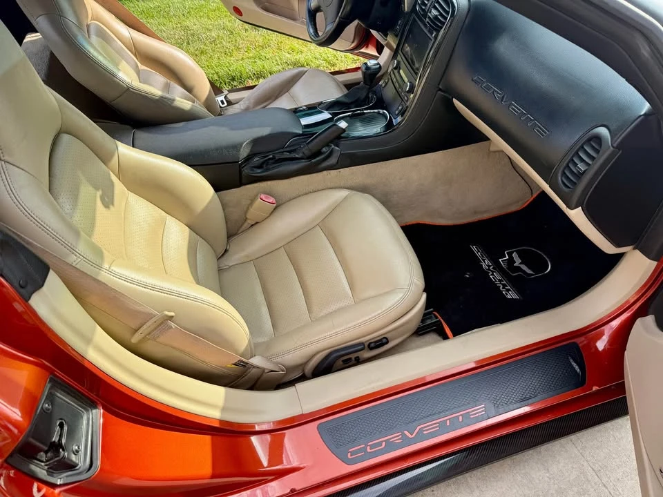 2005 Chevrolet Corvette C6 - Image 10 of 15