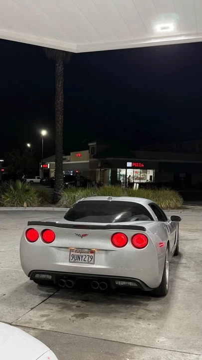 2005 Chevrolet Corvette C6 - Image 2 of 9