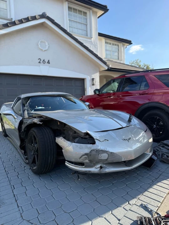 2005 Chevrolet Corvette C6 - Image 2 of 10