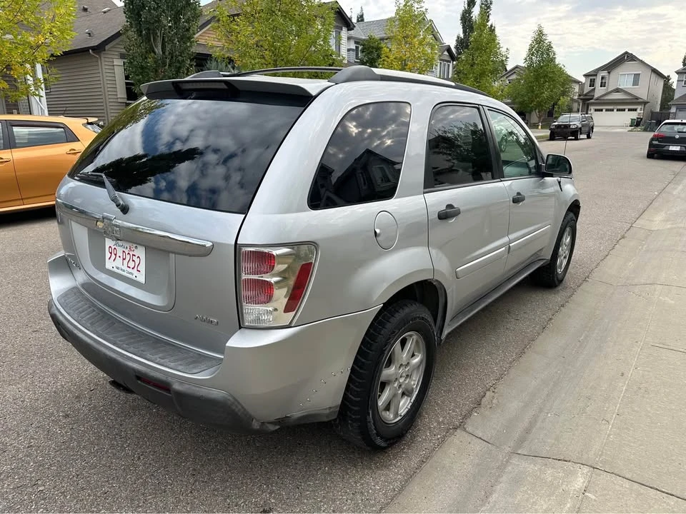 2005 Chevrolet Equinox - Image 5 of 11