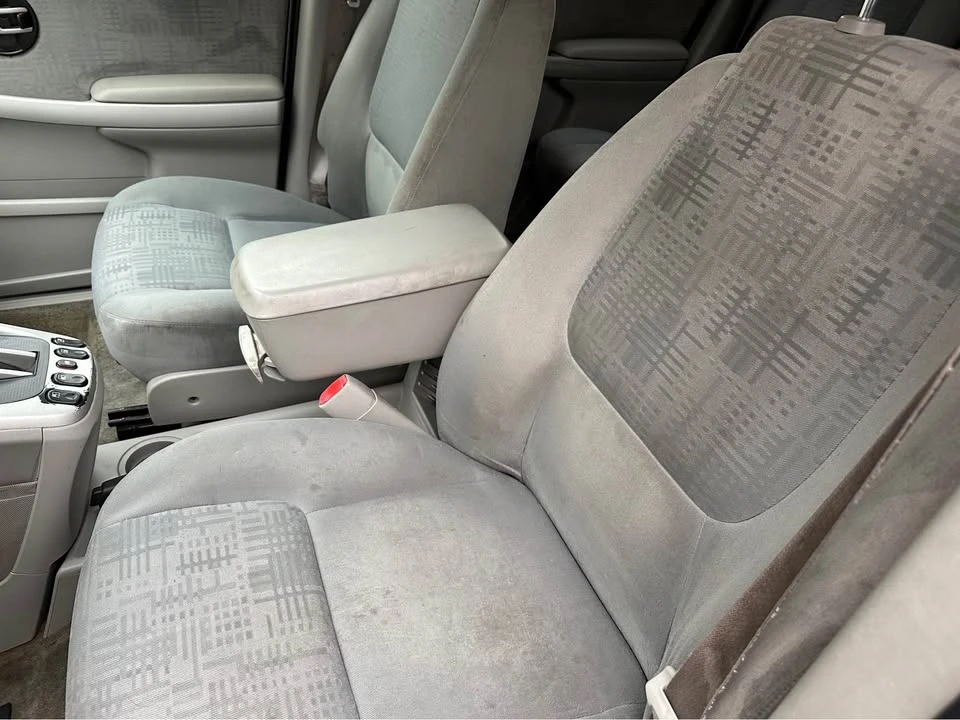 2005 Chevrolet Equinox - Image 9 of 11