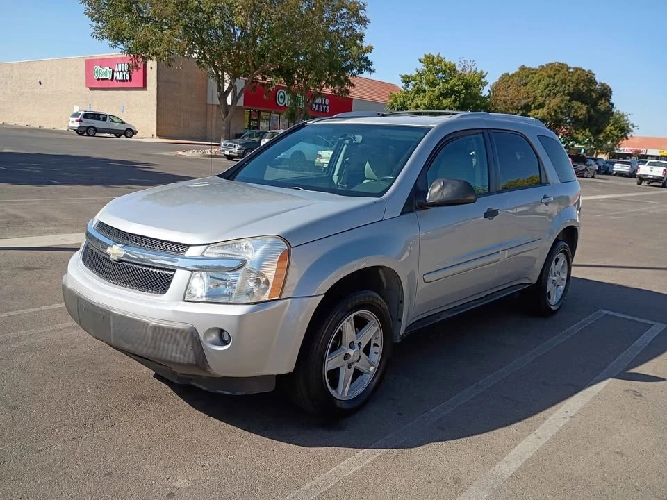 2005 Chevrolet Equinox - Image 2 of 10