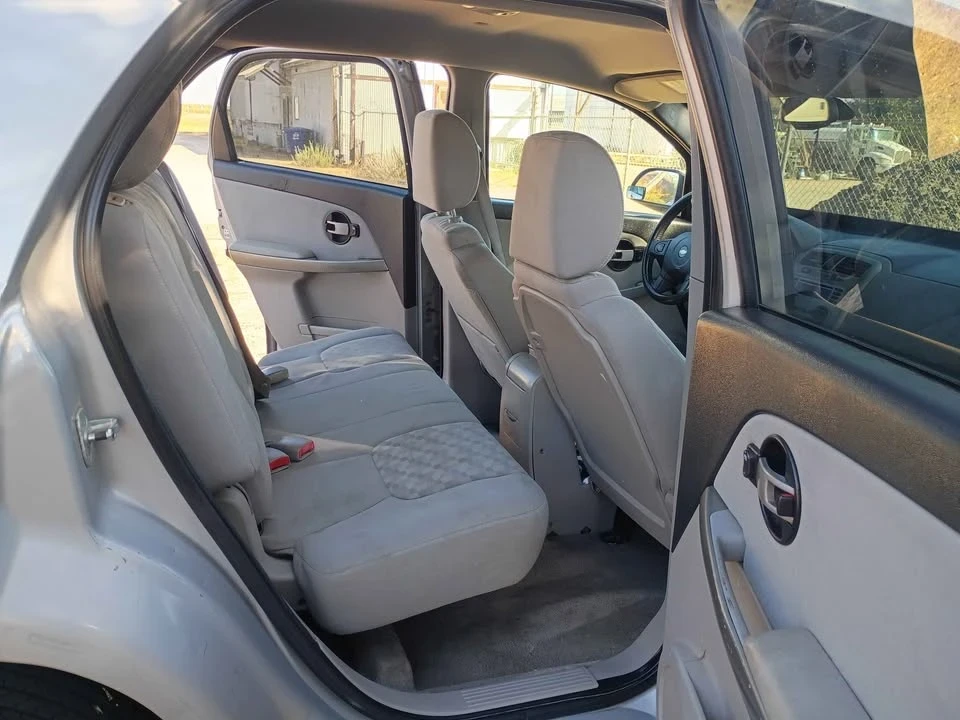 2005 Chevrolet Equinox - Image 9 of 10